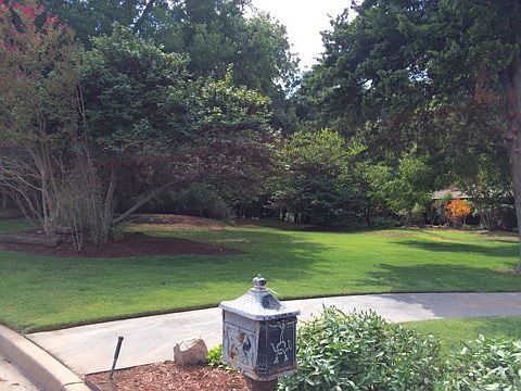5th image of 2801 NE Heritage Dr