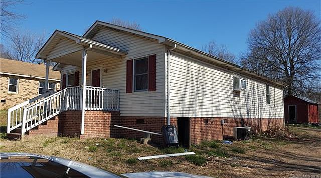 1st image of 107 Parkdale Cir