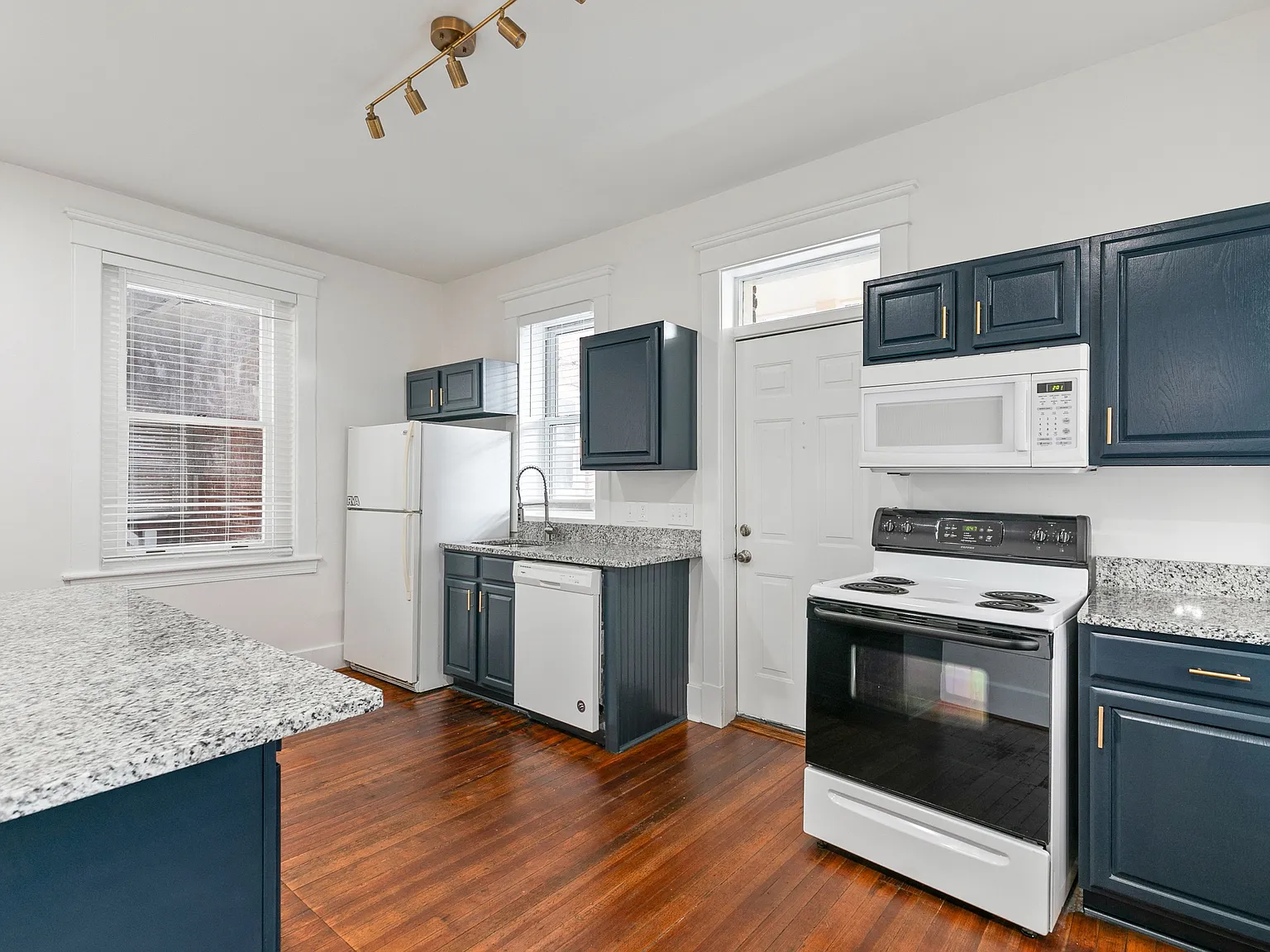 223 N Arthur Ashe Blvd - Unit 1 — Photo 1