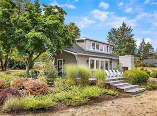 9410 SW 264th St, Vashon, WA 98070