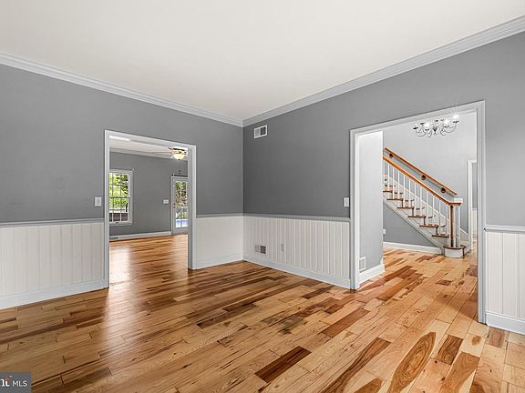 5th image of 360 Dew Drop Rd