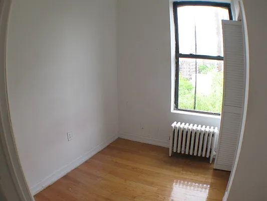 Rented by DSA Realty | media 19