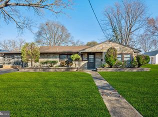 808 Walnut St, Palmyra, NJ 08065