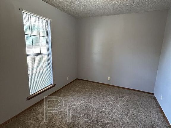 5th image of 7017 SE Nighthawk Ln APT B