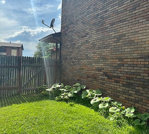 3rd image of 2132 27th Avenue Ct #D