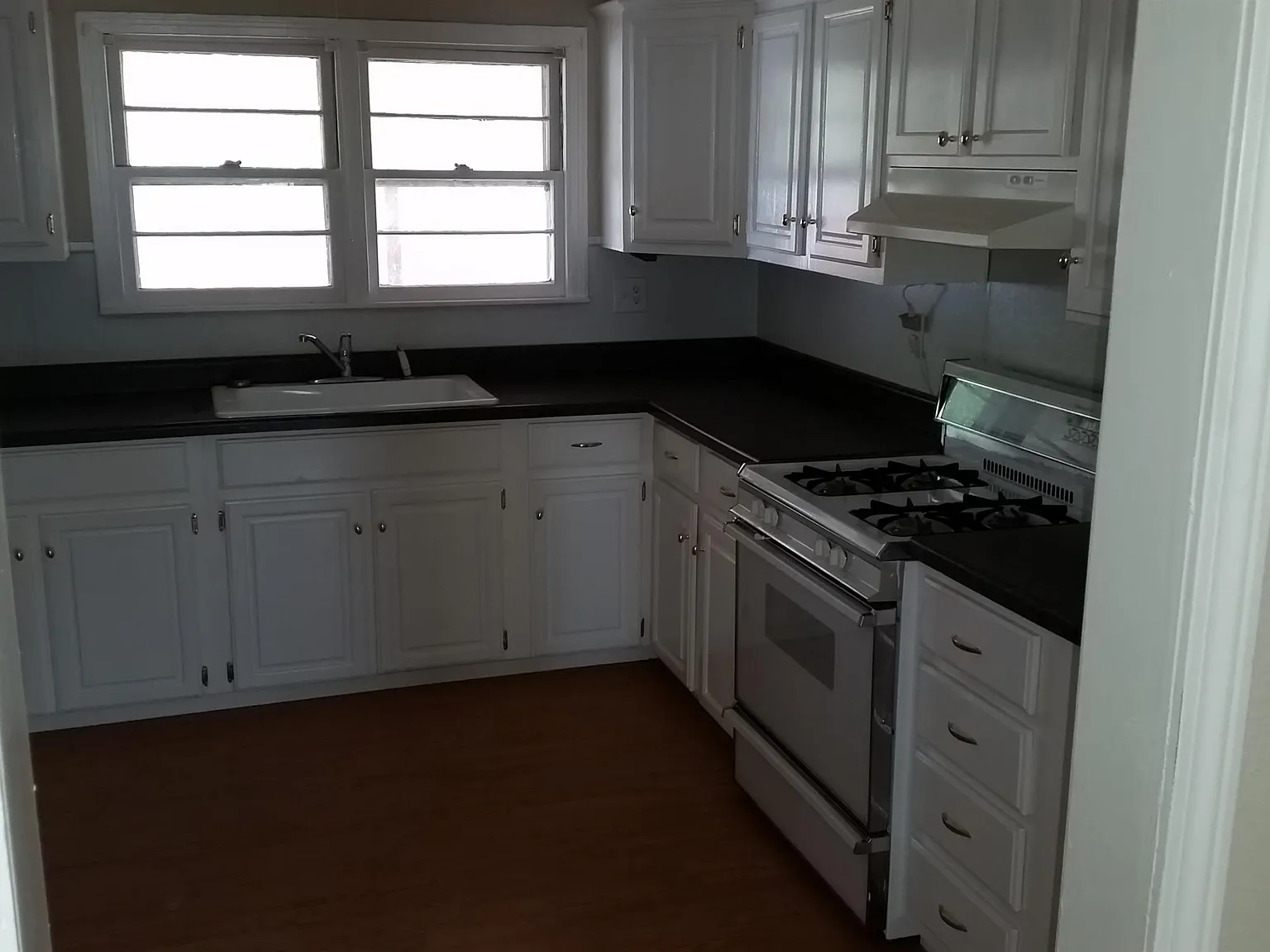 1528 Maple SW - House — Photo 2