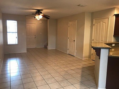 4th image of 501 Arroyo Vista Ct Unit 4