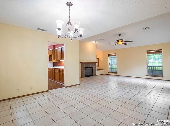 5th image of 8623 Pendragon St