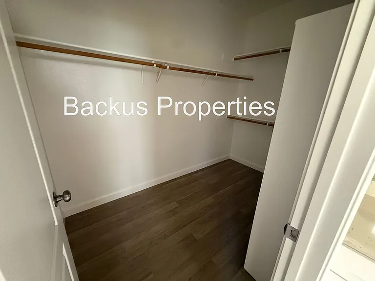 7 Moreno St — Photo 21