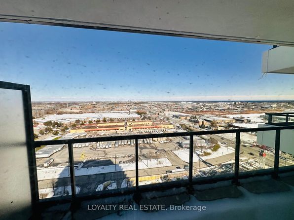 1455 Celebration Dr #2111, Pickering, ON L1W 0C3