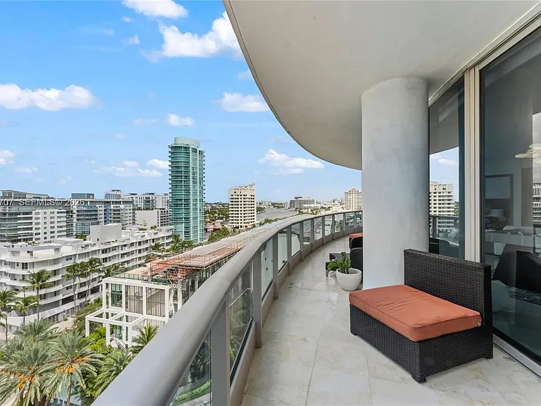 5959 Collins Ave #1201 — Photo 38