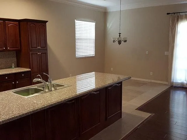 9008 Hughes Ln — Photo 7