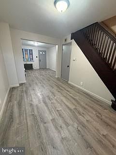 4th image of 21 N Rock St