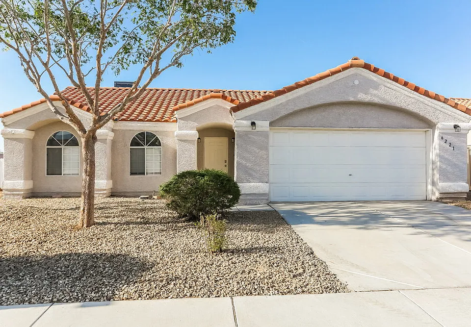 6221 Tupac Ln
