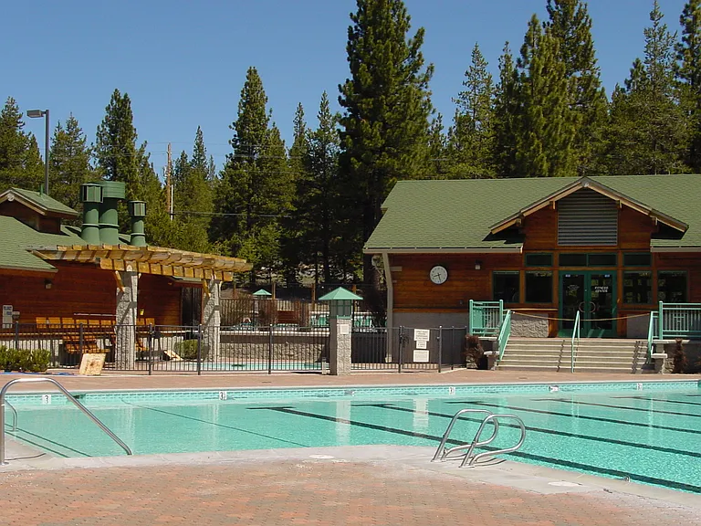 Troutcreek Main Pool
Second Lap Pool available and
3 Jacuzzis, Steam and Sauna Rooms