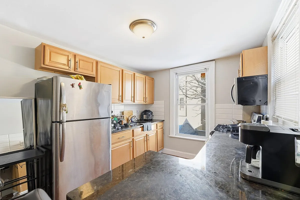 Building Photo - 289 Whiton St #2