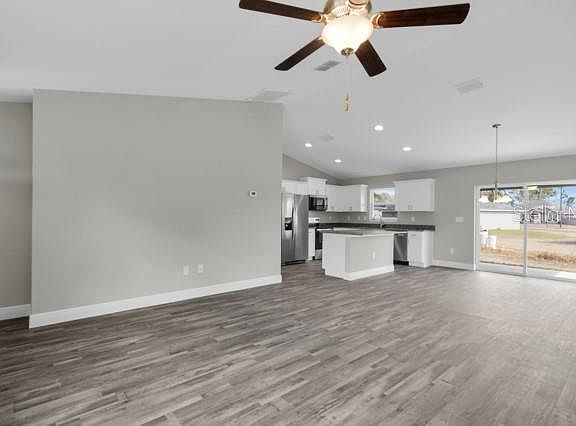 5th image of 25 Locust Loop Ln