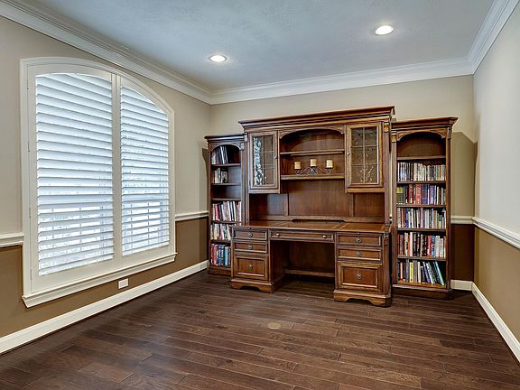 5th image of 2509 Riverchase Forest Ct