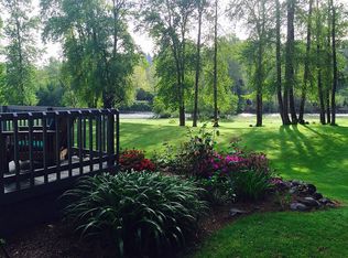 525 Edgewater Rd, Gladstone, OR 97027