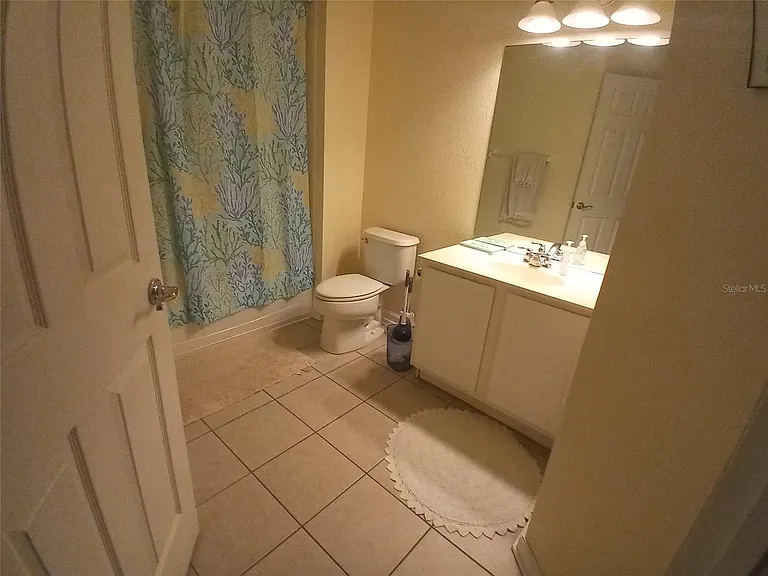1121 Seton Hall Ct — Photo 4