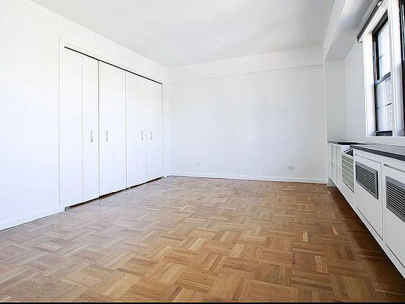 4th image of 320 E 58th St APT 11F