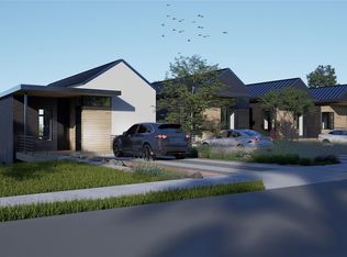 900 S 2nd St #3, Austin, TX 78704