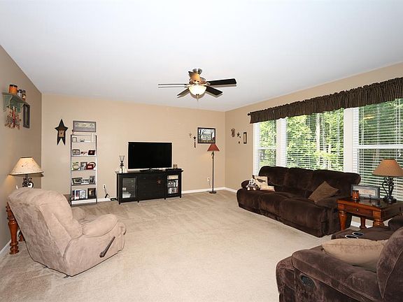 5th image of 5676 N McCormick Tl