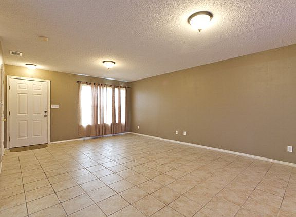 4th image of 301 San Marcos Ave