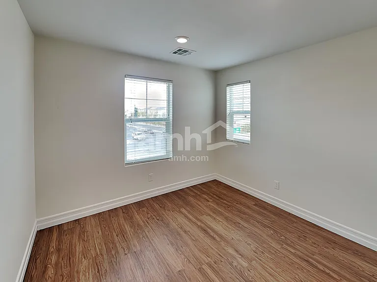 6106 Haleh Ave — Photo 17