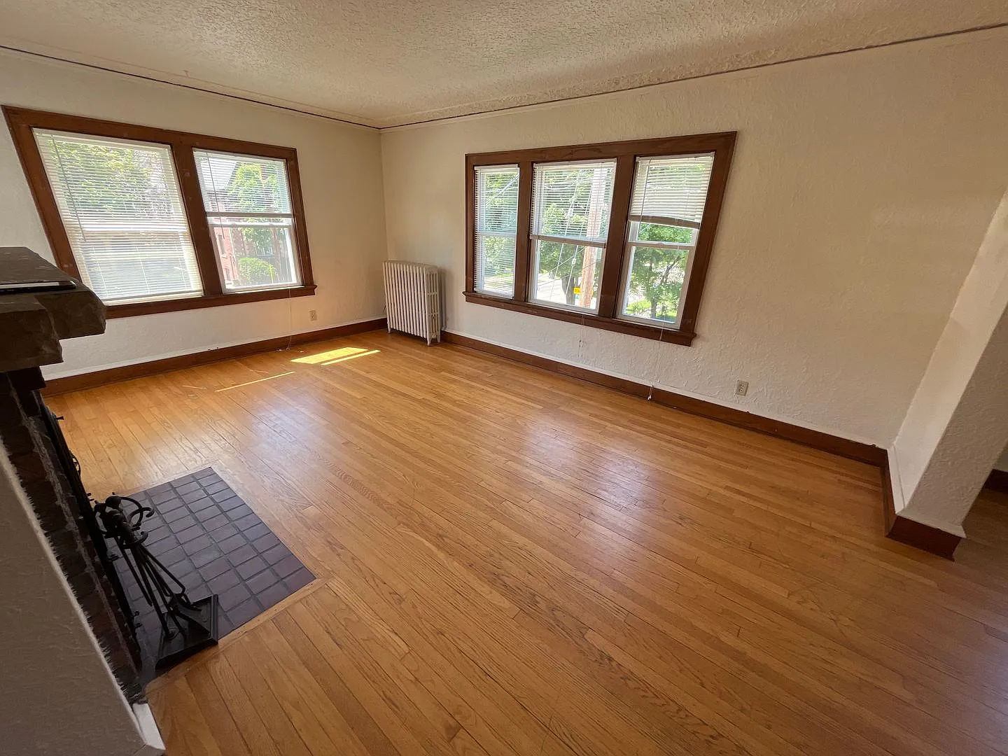 411 Paunack Pl — Photo 2