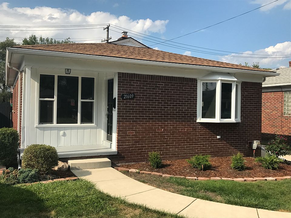 1st image of 21609 Cedar St