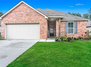 15533 Madris Ln, Covington, LA 70435