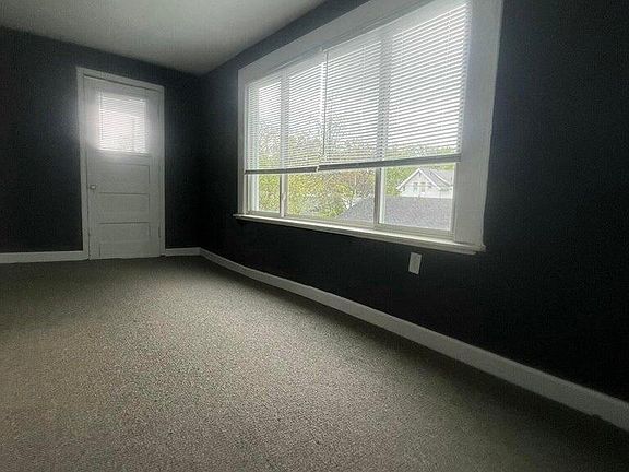 5th image of 1721 Mansfield Rd