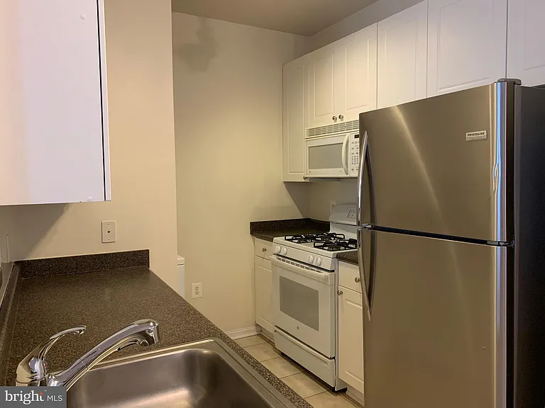 2791 Centerboro Dr #385 — Photo 3