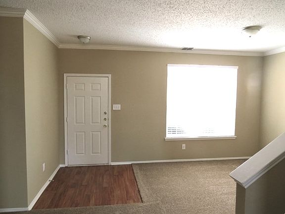 5th image of 7505 Geneseo Ln