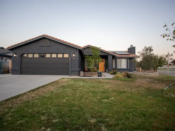 796 Zinfandel St, Mc Farland, CA 93250