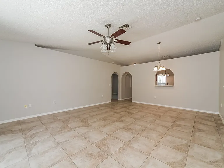1479 Muir Cir — Photo 6