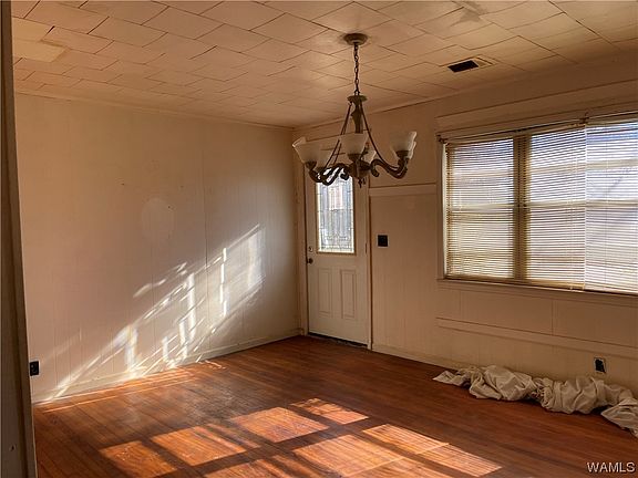 5th image of 4128 Stillman Blvd