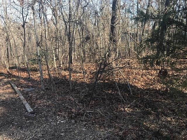 2nd image of Newark Ln