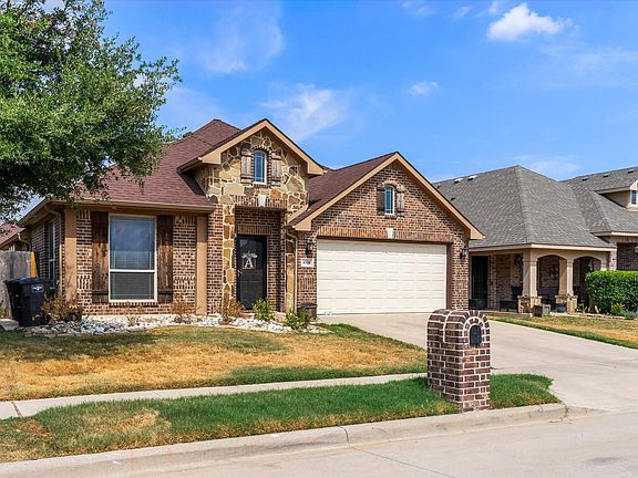3rd image of 4336 Sweet Clover Ln