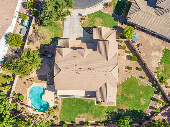 3rd image of 18440 E RAVEN Drive
