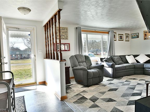 2nd image of 260 Moreland Dr