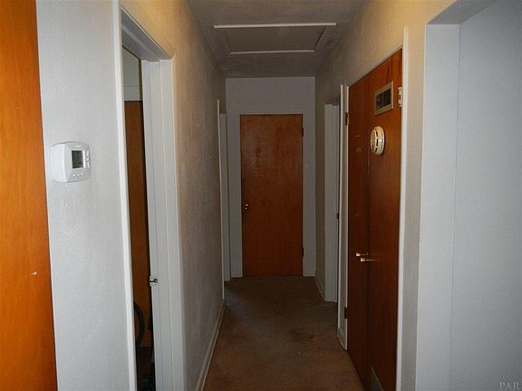 5th image of 92 Shoreline Dr
