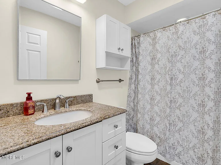 785 Garfield Ave — Photo 18