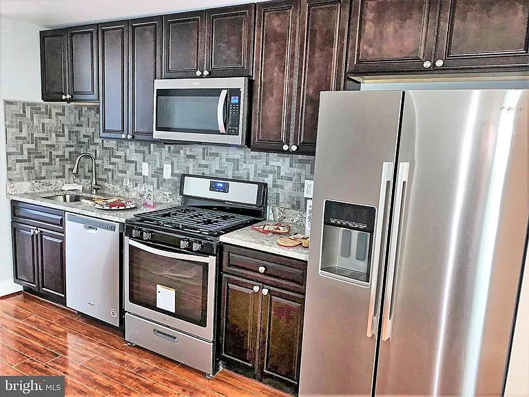 16 S Washington St #E-900 — Photo 13