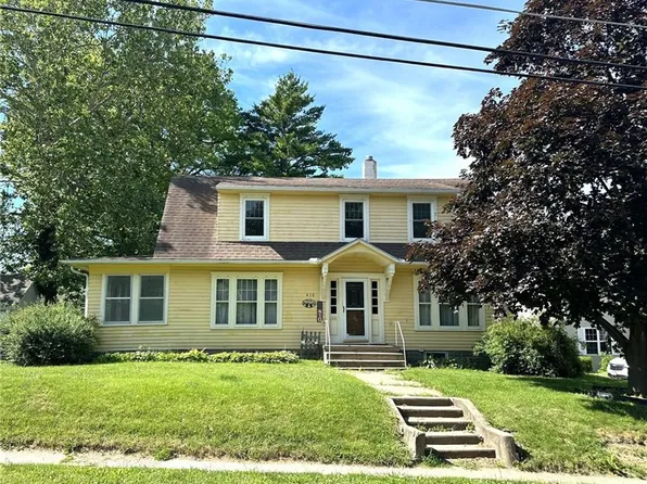 410 W 7th St, Maryville, MO 64468