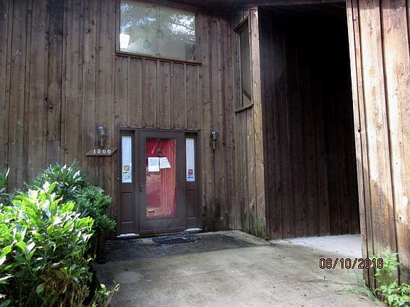 2nd image of 1200 Country Club Dr