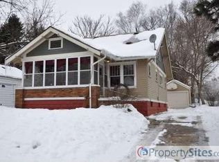 1017 Harding St NW, Walker, MI 49544