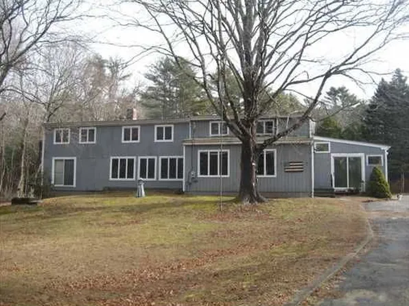 22 Susan Dr, Richmond, RI 02812