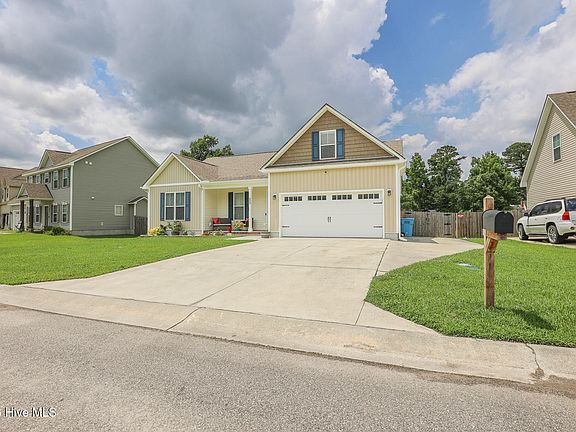 3rd image of 223 Holly Grove Court E